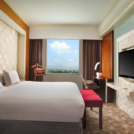 Atria Hotel Magelang Exterior foto
