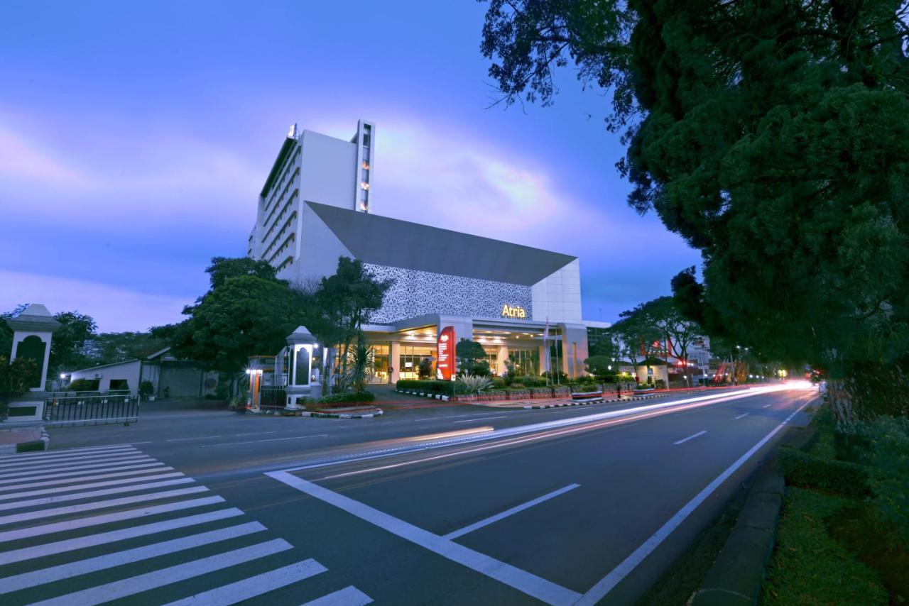 Atria Hotel Magelang Exterior foto